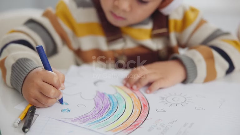 HAPPY ANIMAL COLORING BOOK